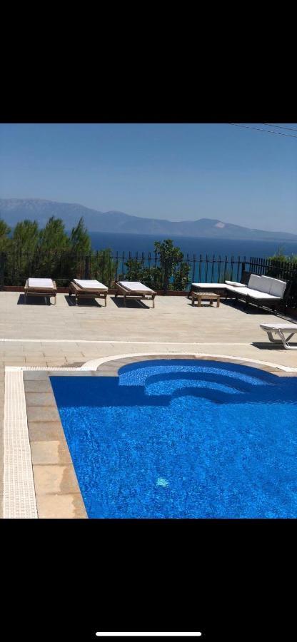 Luxury Villa With Amazing View, เซสเม ภายนอก รูปภาพ