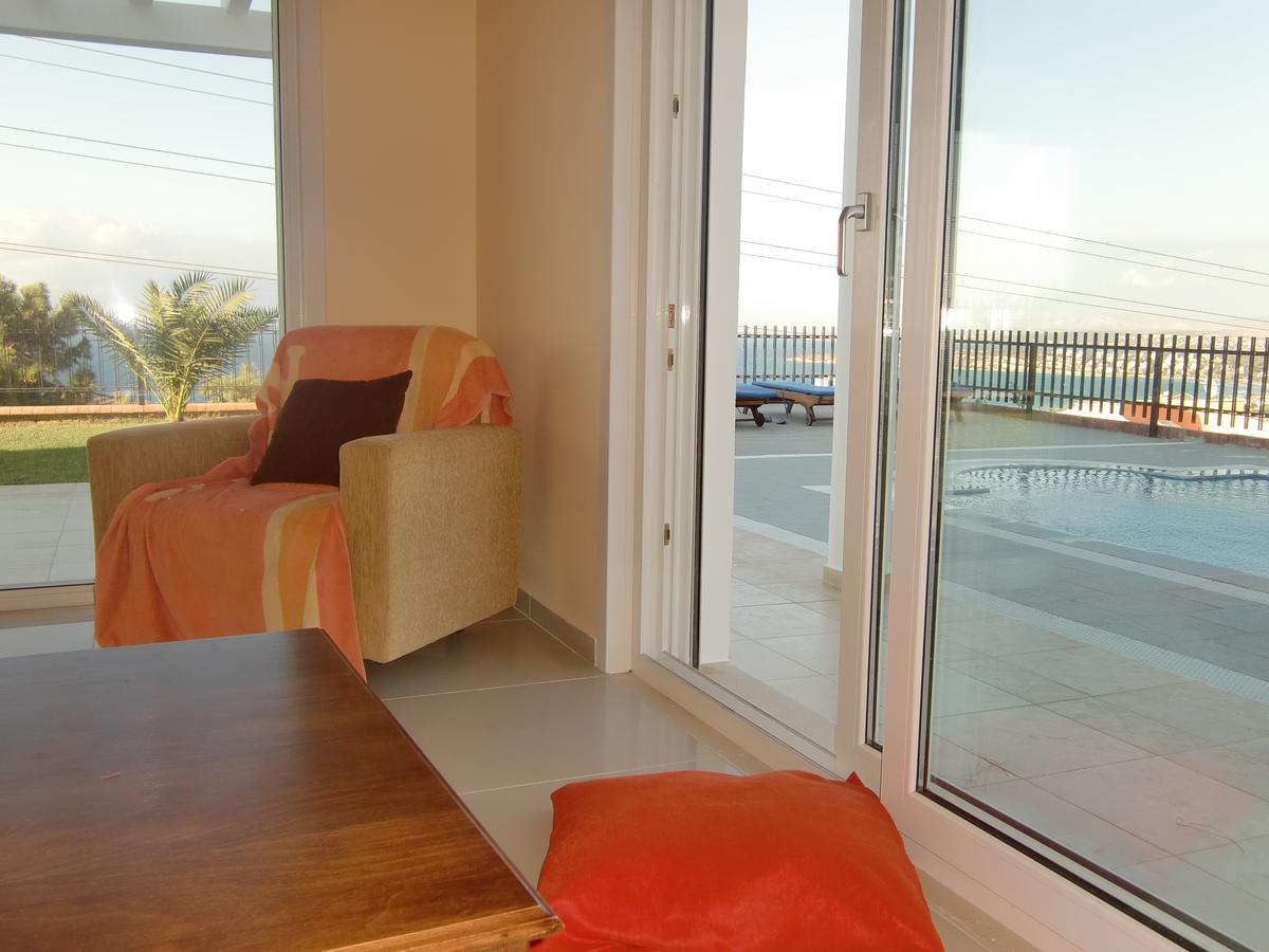 Luxury Villa With Amazing View, เซสเม ภายนอก รูปภาพ